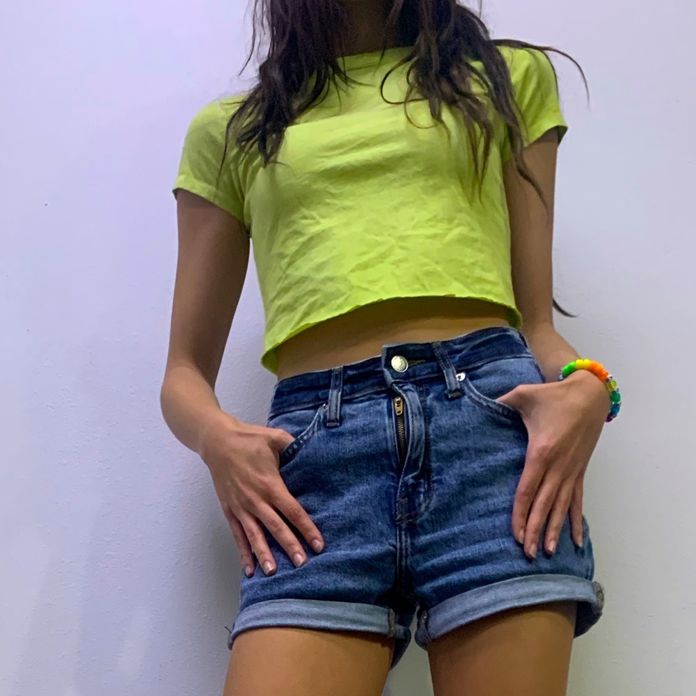 Xs lime green crop tee